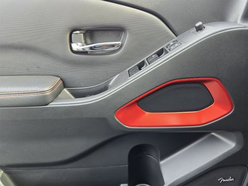 Used 2023 Nissan Frontier PRO-4X w/ Pro-4X Premium Package image 21