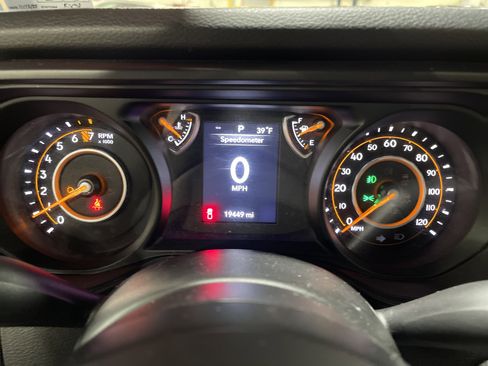 Used 2024 Jeep Gladiator Sport image 20