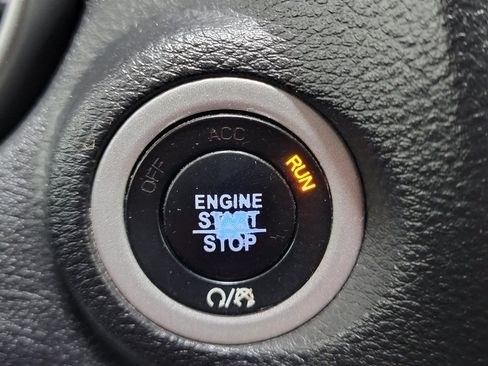 Used 2018 Dodge Journey SE w/ Connectivity Group FWD image 20