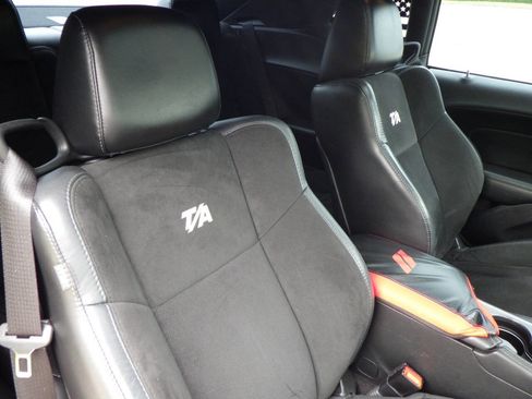 Used 2017 Dodge Challenger T/A image 17