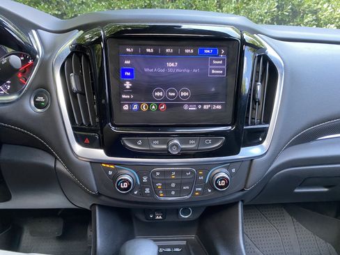 Used 2023 Chevrolet Traverse Premier w/ Redline Edition FWD image 23
