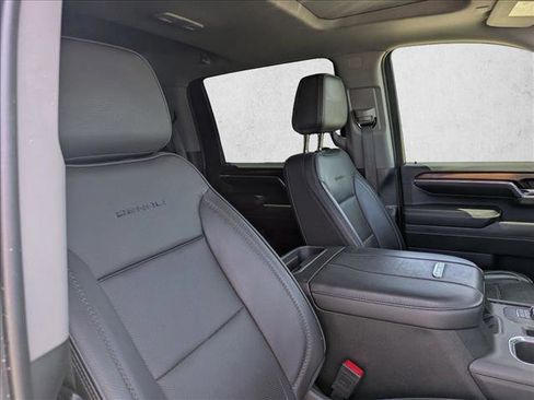 Used 2024 GMC Sierra 2500 Denali w/ Denali Reserve Package AWD/4WD image 19