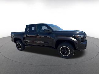 Used 2025 Toyota Tacoma TRD Off-Road AWD/4WD video 2