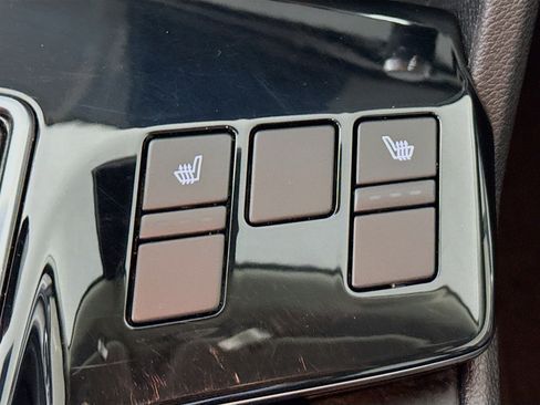 Used 2025 Kia Sportage EX image 25