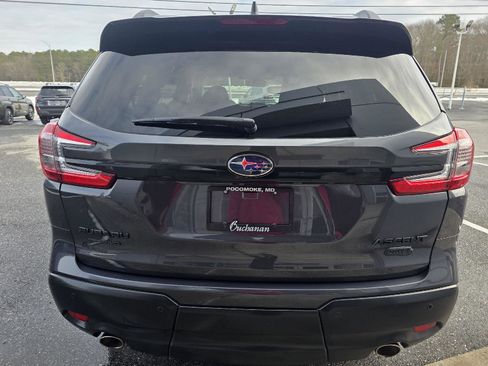 Used 2023 Subaru Ascent Onyx Edition Limited image 6