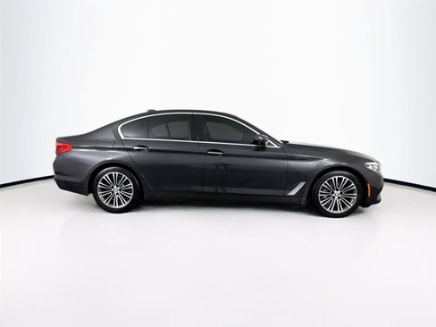 Used 2017 BMW 530i image 11