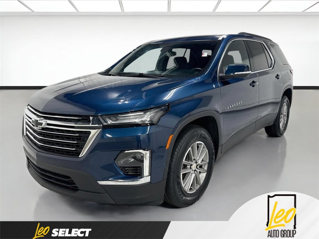 Used 2023 Chevrolet Traverse LT FWD image 1