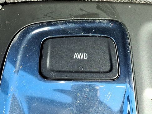 Certified 2023 Chevrolet Equinox LT image 22