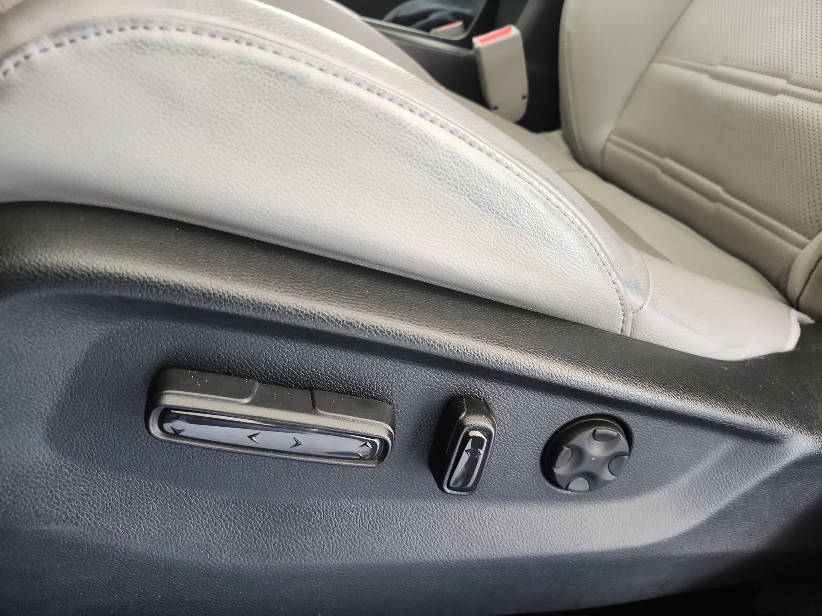 Used 2017 Honda CR-V EX-L image 16