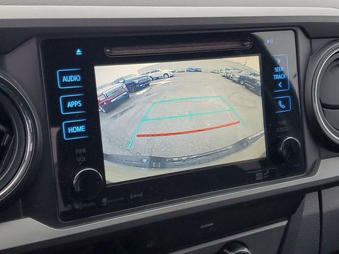 Used 2017 Toyota Tacoma SR5 image 14