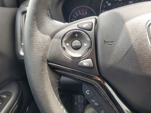 Used 2022 Honda HR-V Sport image 20