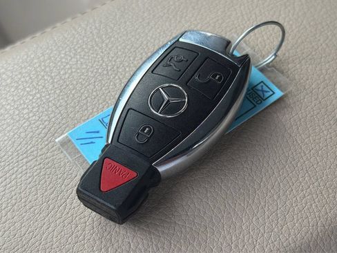 Used 2020 Mercedes-Benz GLA 250 w/ Convenience Package image 38