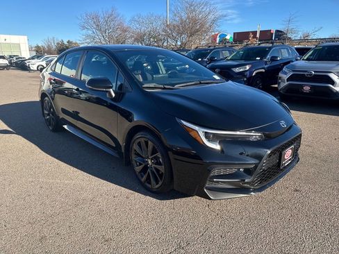 Used 2023 Toyota Corolla SE image 9