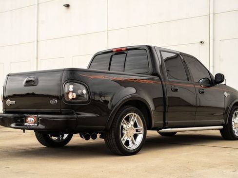 Used 2002 Ford F150 Harley-Davidson image 8