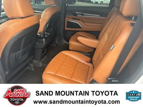Used 2024 Kia Telluride SX Prestige X-Pro AWD/4WD image 13
