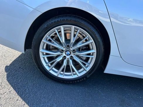 Used 2023 BMW 330i Sedan w/ Driving Assistance Package RWD image 7