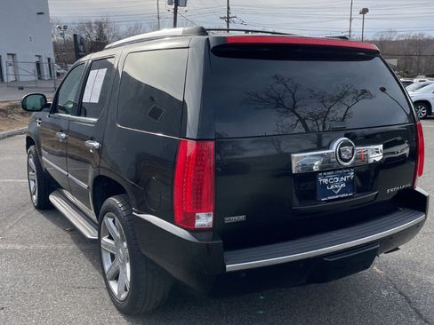 Used 2009 Cadillac Escalade AWD image 12
