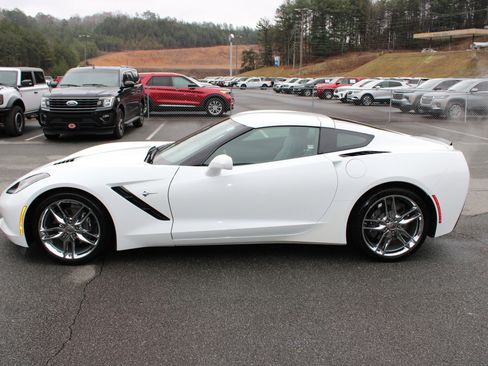 Used 2019 Chevrolet Corvette Stingray Coupe w/ 1LT image 6