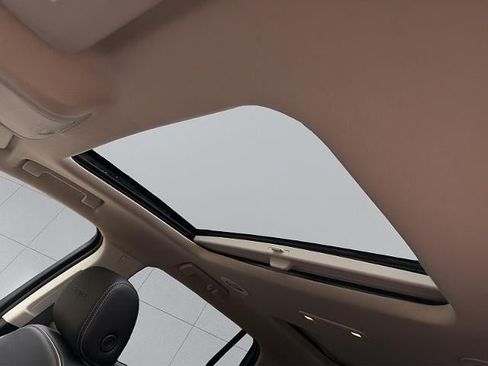 Used 2022 GMC Acadia Denali w/ LPO, Floor Liner Package AWD/4WD image 43
