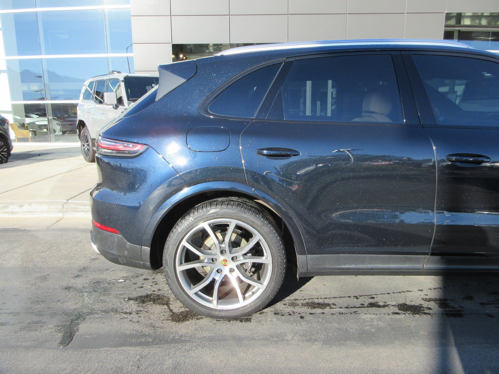 Used 2020 Porsche Cayenne AWD/4WD image 10