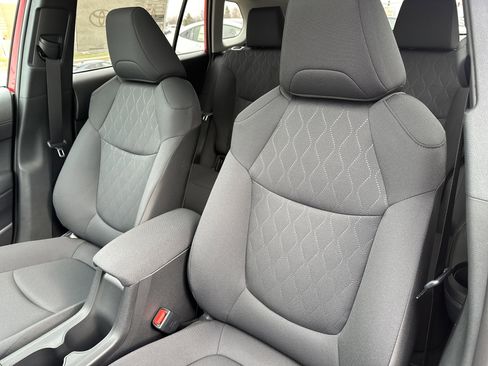 New 2026 Toyota Corolla Cross LE w/ Moonroof Package image 13