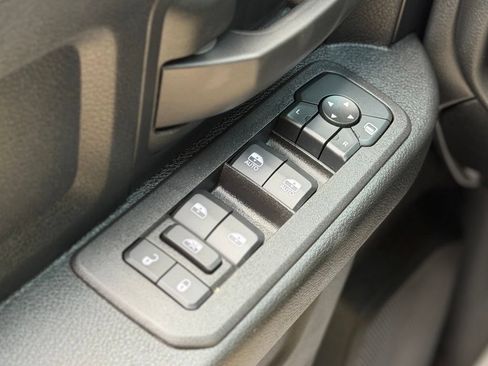 Used 2026 RAM 2500 Tradesman AWD/4WD image 19