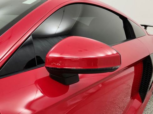 Used 2017 Audi R8 V10 w/ Carbon Exterior Package image 15