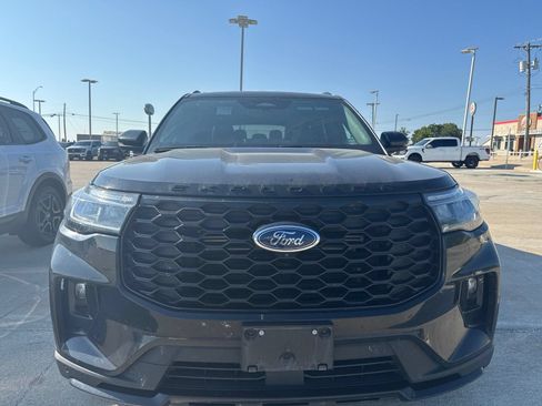 Used 2025 Ford Explorer ST-Line RWD image 7