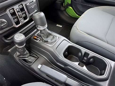 New 2025 Jeep Gladiator Sport image 20