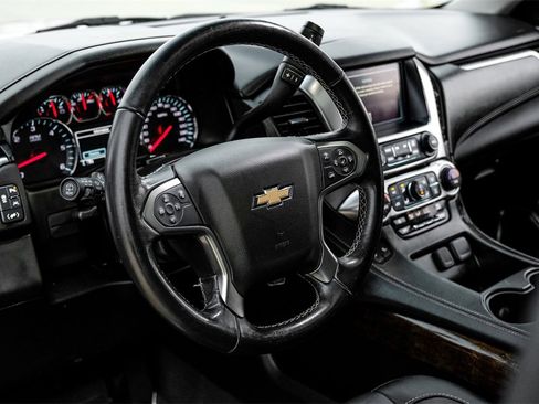 Used 2019 Chevrolet Tahoe LT image 13