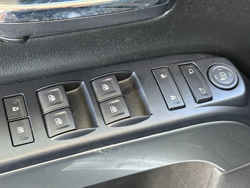 Used 2017 Chevrolet Silverado 1500 LT w/ All Star Edition AWD/4WD image 18
