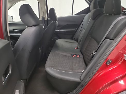 Used 2022 Nissan Kicks SV image 27