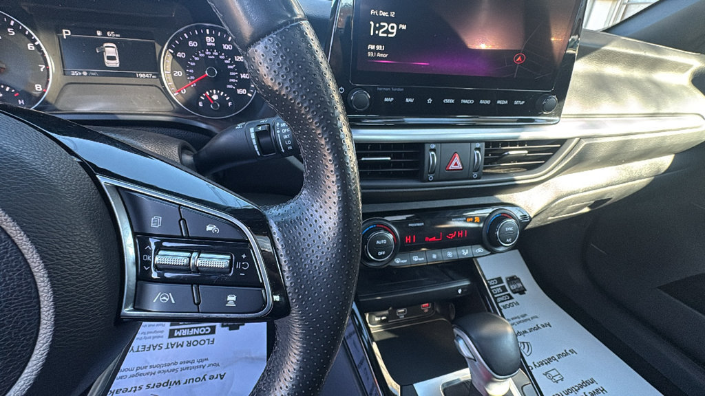 Used 2024 Kia Forte GT-Line w/ GT-Line Premium Package FWD image 15