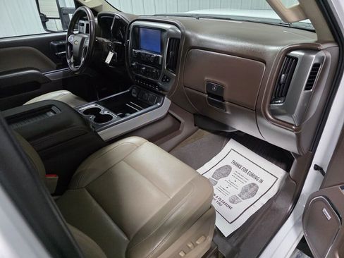 Used 2018 Chevrolet Silverado 2500 LTZ w/ Duramax Plus Package AWD/4WD image 8