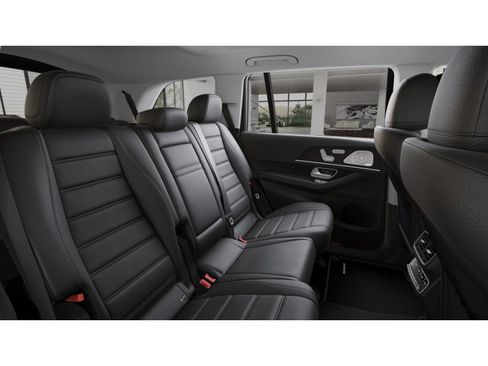 New 2026 Mercedes-Benz GLS 450 4MATIC image 47