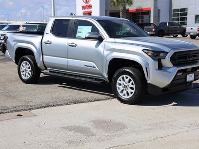 New 2025 Toyota Tacoma SR5