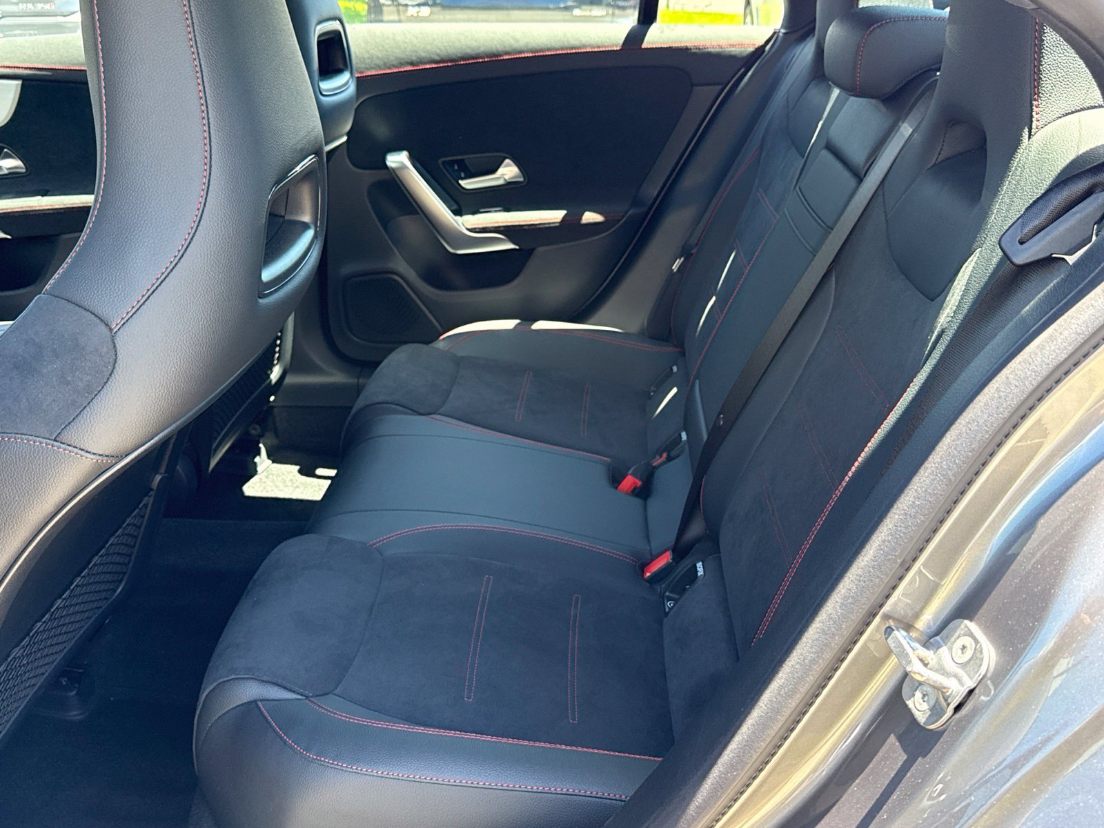 Used 2024 Mercedes-Benz CLA 250 4MATIC image 41
