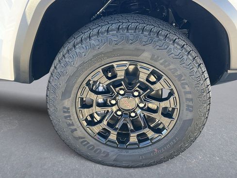 New 2026 GMC Canyon Elevation RWD image 31