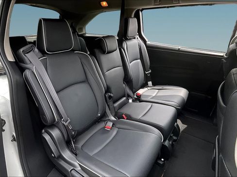 Used 2026 Honda Odyssey Elite image 25