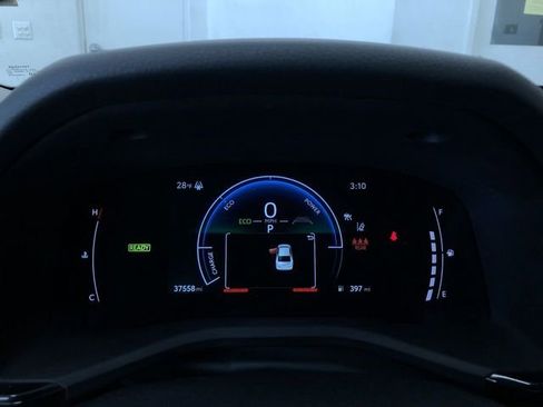 Certified 2025 Toyota Camry LE image 32