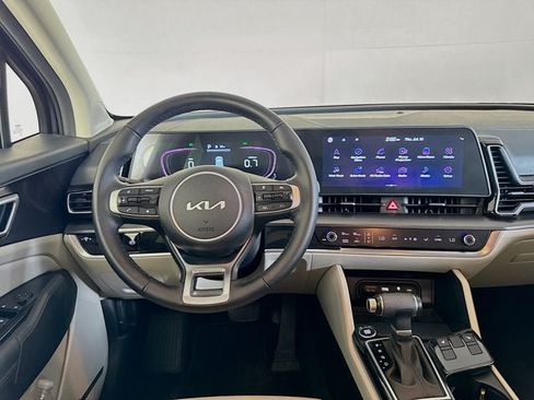 Certified 2024 Kia Sportage EX AWD/4WD image 22