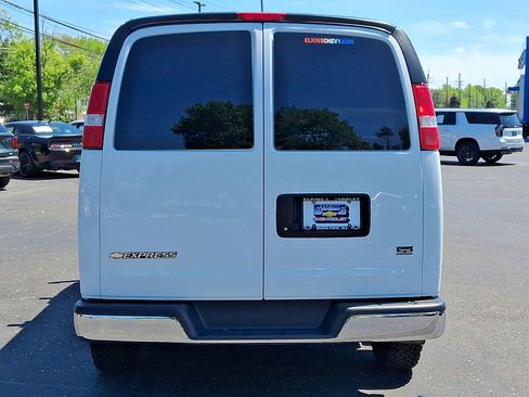 Used 2023 Chevrolet Express 2500 w/ Driver Convenience Package RWD image 22