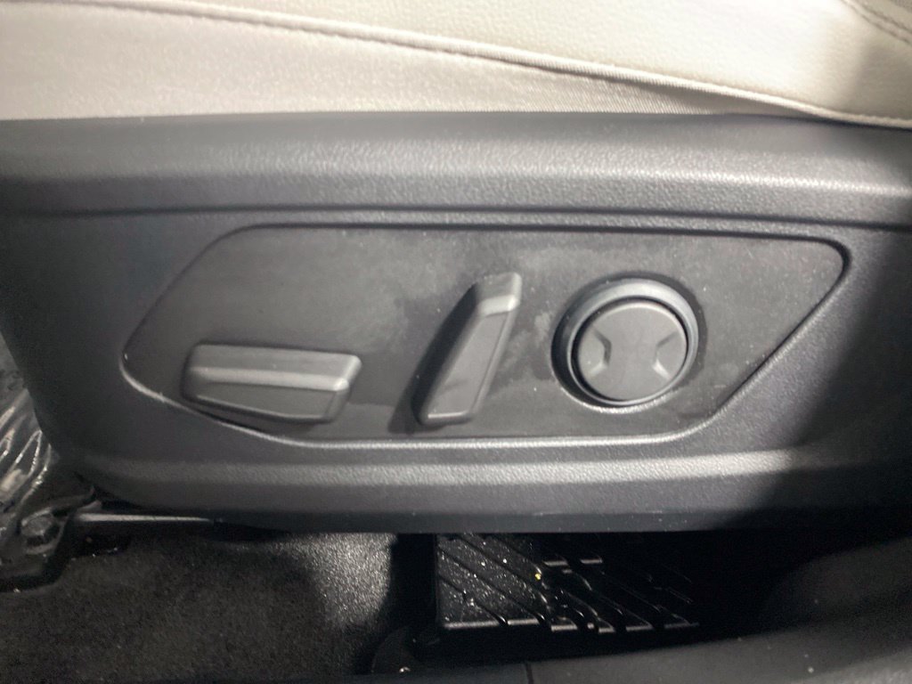 Used 2022 Hyundai Tucson Limited AWD/4WD image 23