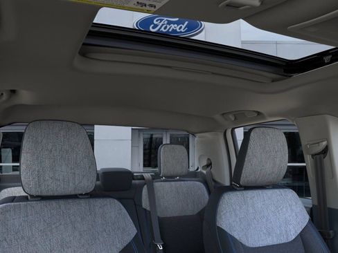 Used 2026 Ford Maverick XLT w/ XLT Luxury Package AWD/4WD image 11