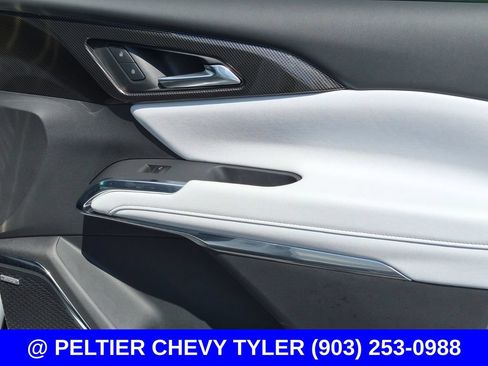 Used 2025 Chevrolet Traverse High Country FWD image 15