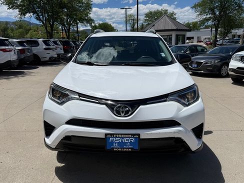 Used 2016 Toyota RAV4 LE AWD/4WD image 9