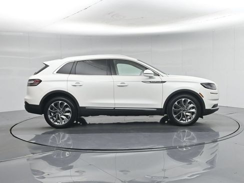Used 2023 Lincoln Nautilus Reserve w/ Luxury Package AWD/4WD image 28