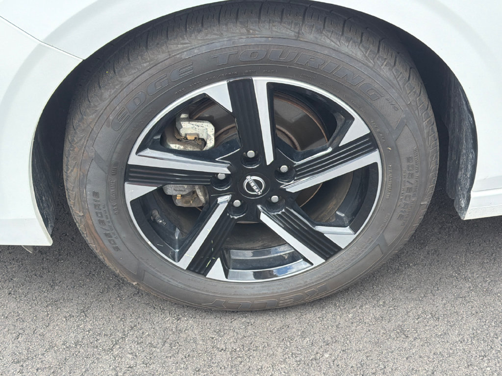 Used 2024 Nissan Sentra SV FWD image 11