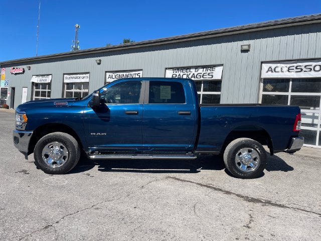 Used 2024 RAM 2500 Big Horn w/ Bed Utility Group AWD/4WD image 4