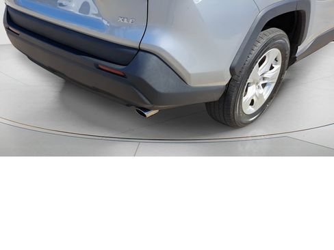 Certified 2021 Toyota RAV4 XLE w/ Convenience Package image 7